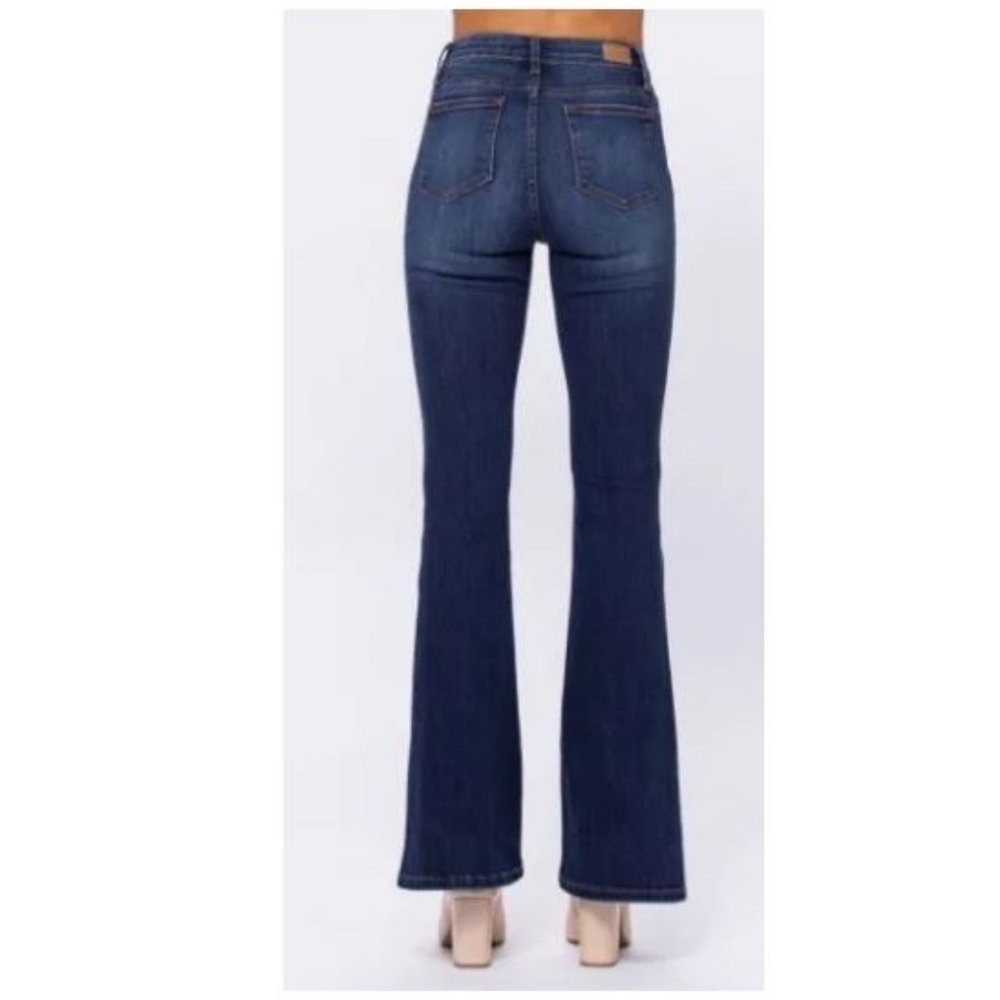 Judy Blue High Rise Fit Flares - Size 9 - Picture 2 of 3